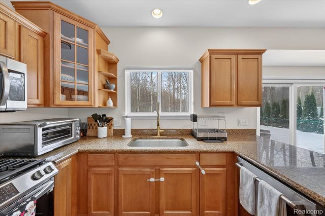 17361 Spartan Drive, Brownstown Charter Township, MI 48174