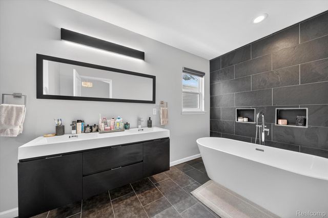 17361 Spartan Drive, Brownstown Charter Township, MI 48174