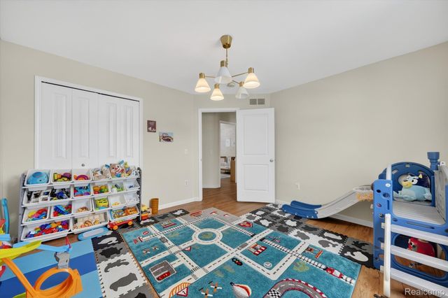 17361 Spartan Drive, Brownstown Charter Township, MI 48174