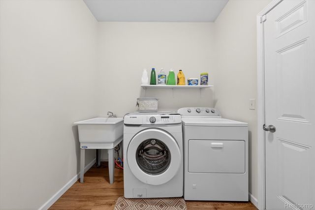 17361 Spartan Drive, Brownstown Charter Township, MI 48174