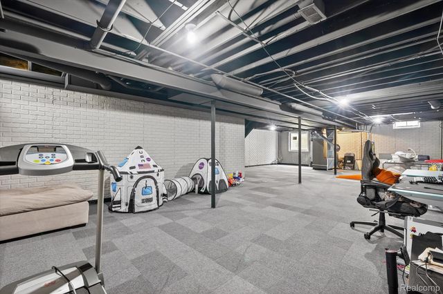 17361 Spartan Drive, Brownstown Charter Township, MI 48174