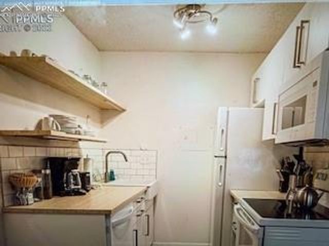 5042 E El Camino Drive 86, Colorado Springs, CO 80918