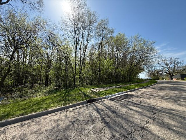 1716-1728-1740 Oak Drive, Mchenry, IL 60050