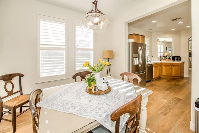 12 Wharfdale, Sacramento, CA 95835