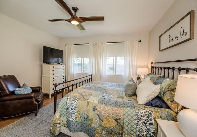 12 Wharfdale, Sacramento, CA 95835