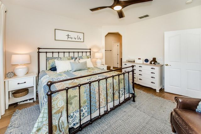 12 Wharfdale, Sacramento, CA 95835