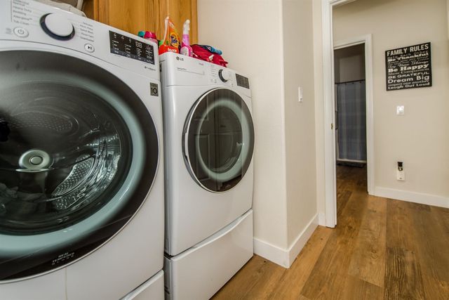 12 Wharfdale, Sacramento, CA 95835