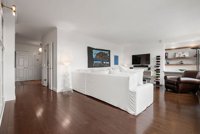 85 E India Row 19H, Boston, MA 02110