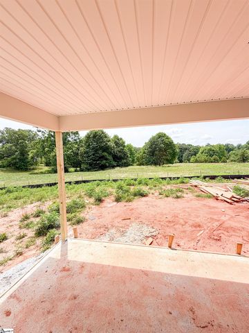 17964 Hwy 101 S, Gray Court, SC 29645