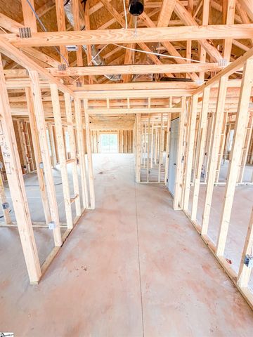 17964 Hwy 101 S, Gray Court, SC 29645