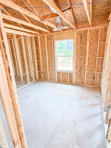 17964 Hwy 101 S, Gray Court, SC 29645