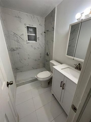 2840 NW 8th, Fort Lauderdale, FL 33311