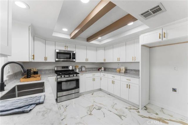 2529 W Avenue K9, Lancaster, CA 93536