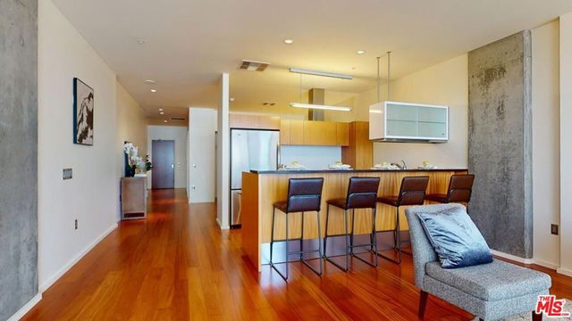 1155 S Grand Avenue 516, Los Angeles, CA 90015