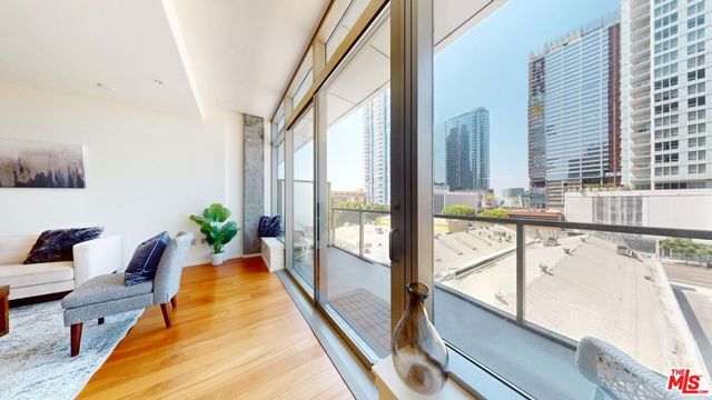 1155 S Grand Avenue 516, Los Angeles, CA 90015