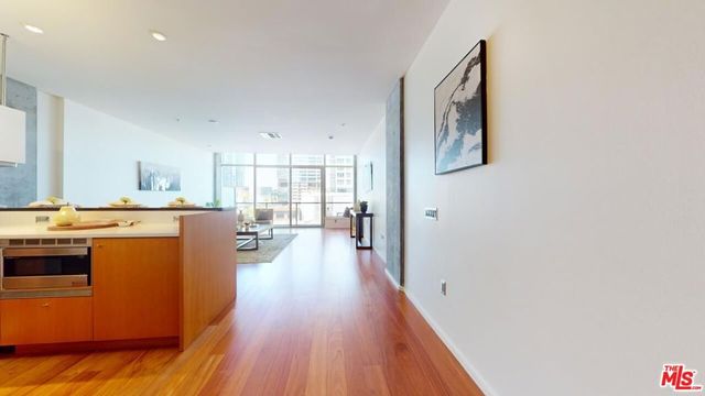 1155 S Grand Avenue 516, Los Angeles, CA 90015