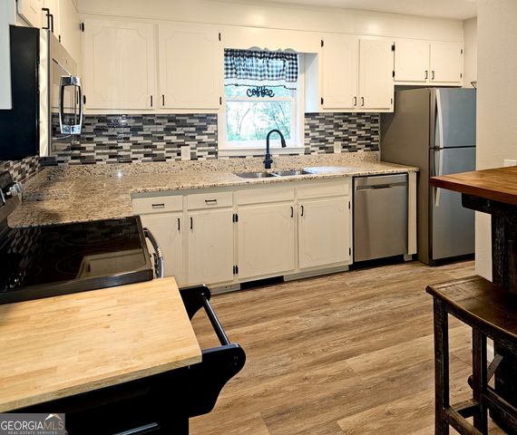 253 Yonah Valley Road, Cleveland, GA 30528