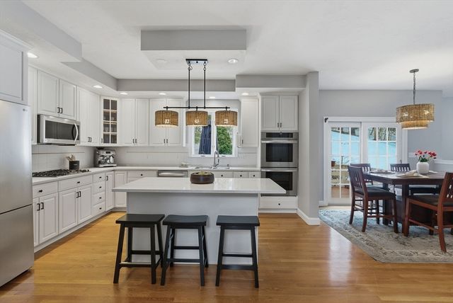 7 Grindstone Ct, Westborough, MA 01581