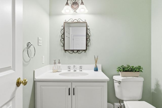 7 Grindstone Ct, Westborough, MA 01581