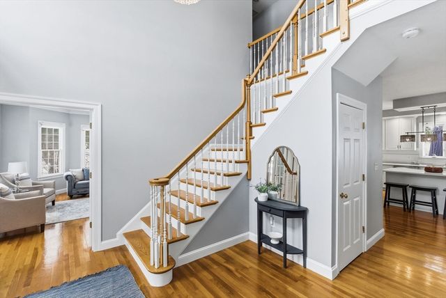 7 Grindstone Ct, Westborough, MA 01581