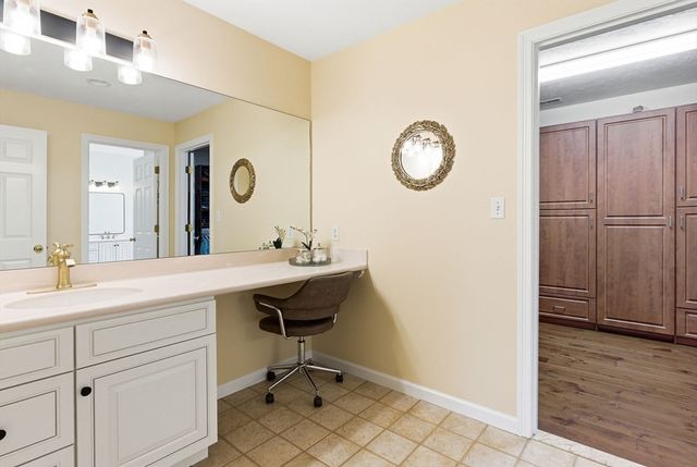 7 Grindstone Ct, Westborough, MA 01581