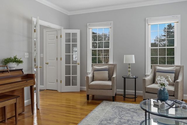 7 Grindstone Ct, Westborough, MA 01581