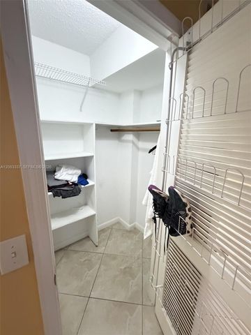 9949 Sandalfoot Boulevard 514, Boca Raton, FL 33428