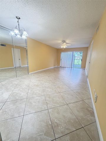 9949 Sandalfoot Boulevard 514, Boca Raton, FL 33428