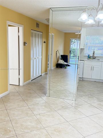 9949 Sandalfoot Boulevard 514, Boca Raton, FL 33428