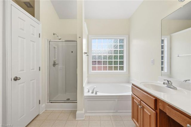 5410 Stone Crossing Drive, Winston-salem, NC 27104
