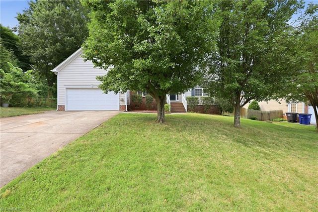 5410 Stone Crossing Drive, Winston-salem, NC 27104