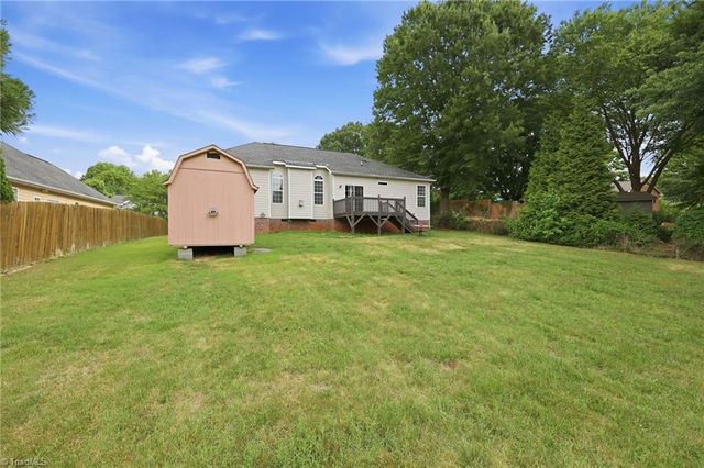 5410 Stone Crossing Drive, Winston-salem, NC 27104