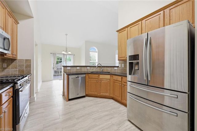 5410 Stone Crossing Drive, Winston-salem, NC 27104