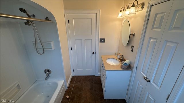 300 Concord Drive, Lorain, OH 44052