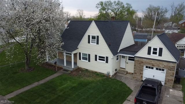 300 Concord Drive, Lorain, OH 44052
