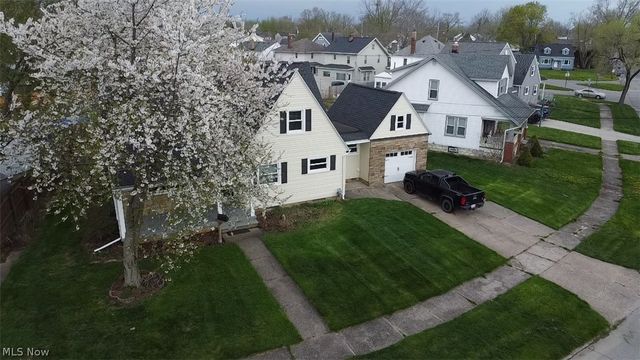 300 Concord Drive, Lorain, OH 44052