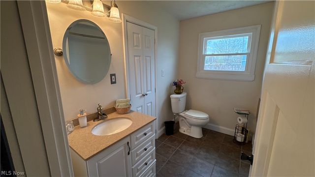 300 Concord Drive, Lorain, OH 44052