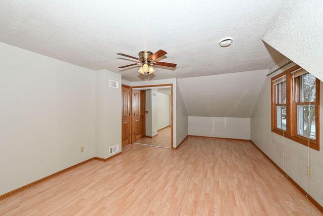 2824 S Lenox STREET, Milwaukee, WI 53207