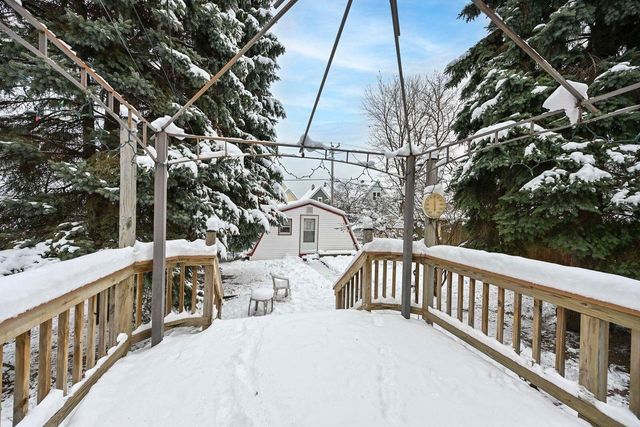 2824 S Lenox STREET, Milwaukee, WI 53207