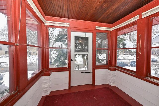 2824 S Lenox STREET, Milwaukee, WI 53207