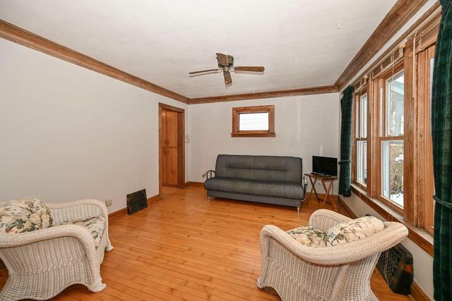 2824 S Lenox STREET, Milwaukee, WI 53207