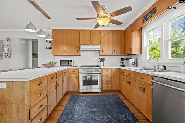 2450 Cottage Lane, Liberty Hill, SC 29074