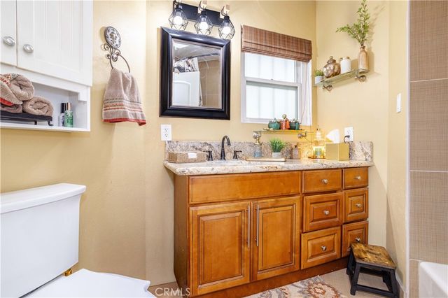 11117 Sylvan, North Hollywood, CA 91606