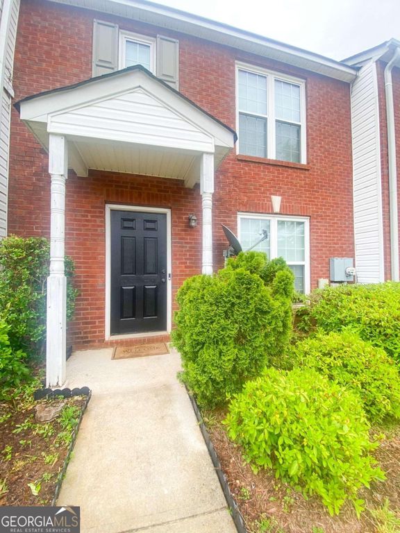 5553 Strathmoor Manor Circle, Lithonia, GA 30058