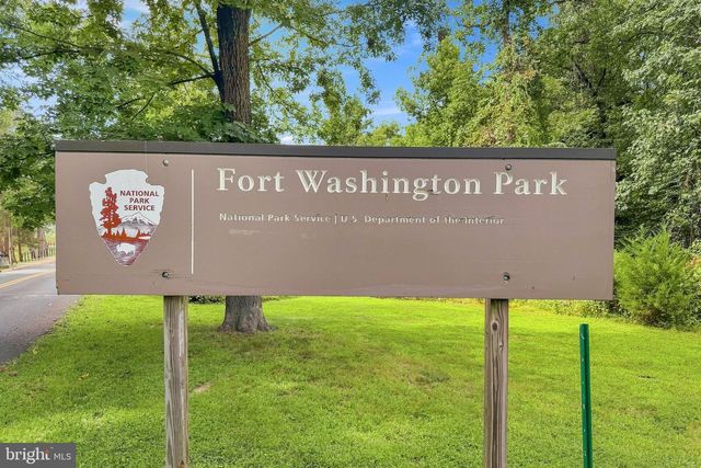 8004 ALLENTOWN RD, Fort Washington, MD 20744