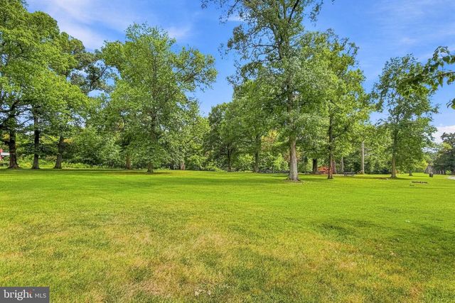 8004 ALLENTOWN RD, Fort Washington, MD 20744