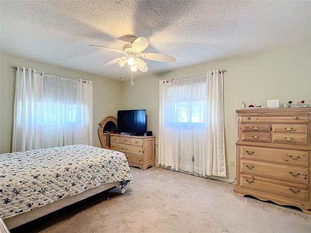 8955 SW 104TH PLACE, Ocala, FL 34481
