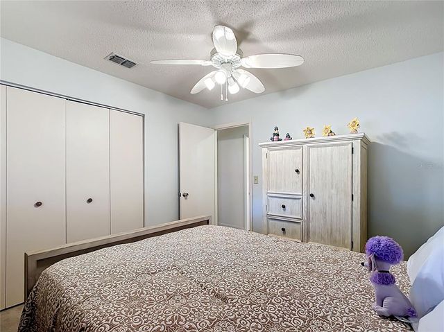 8955 SW 104TH PLACE, Ocala, FL 34481