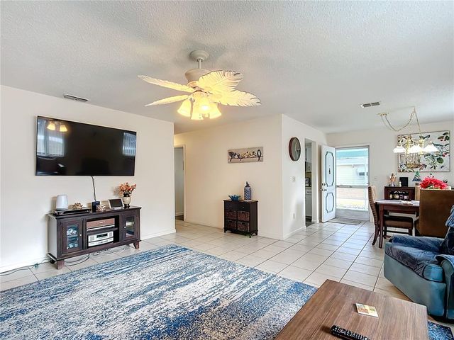 8955 SW 104TH PLACE, Ocala, FL 34481
