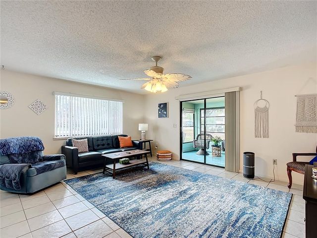 8955 SW 104TH PLACE, Ocala, FL 34481